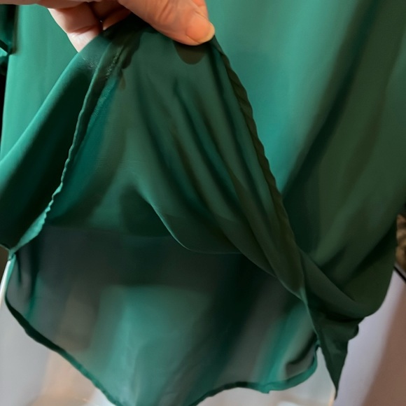 Cutest Ann Taylor  Green Semi Sheer Ruffle Sleeves Top Sz S - Picture 7 of 9